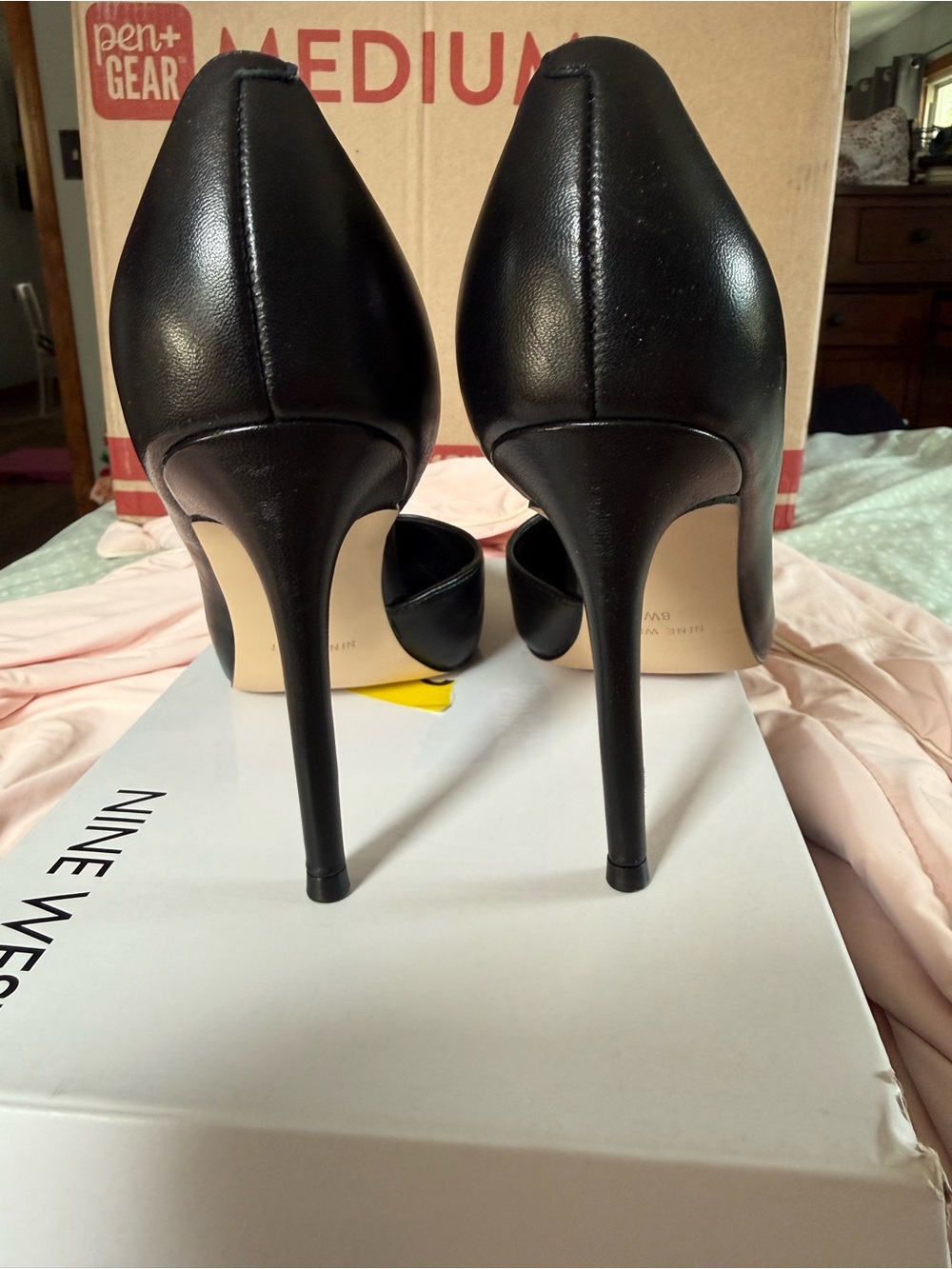 Nine West Black Leather Pointed-Toe D'Orsay Heels - Picture 3 of 5